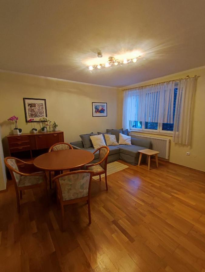 Apartment Inklusive Parkplatz Velden am Wörthersee Exterior photo